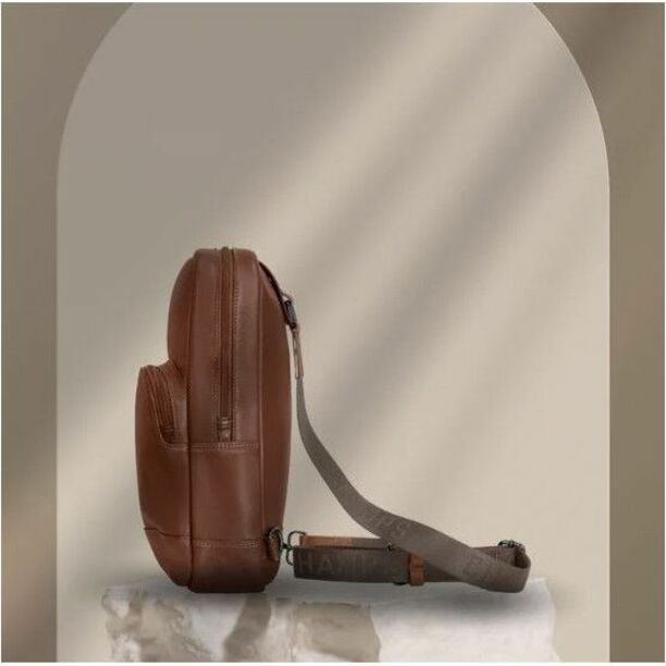 Alternate-Image4 Image for Champs Onyx Carrying Case (Tote) for 11" to 15.6" Notebook - Brown