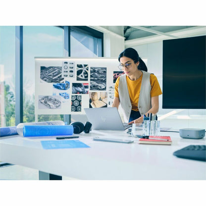 Alternate-Image1 Image for HP ZBook 8 G1i 14" Mobile Workstation - WUXGA - 60 Hz - Intel Core Ultra 7 265U - vPro Technology - 16 GB - 512 GB SSD - English Keyboard - Meteor Silver