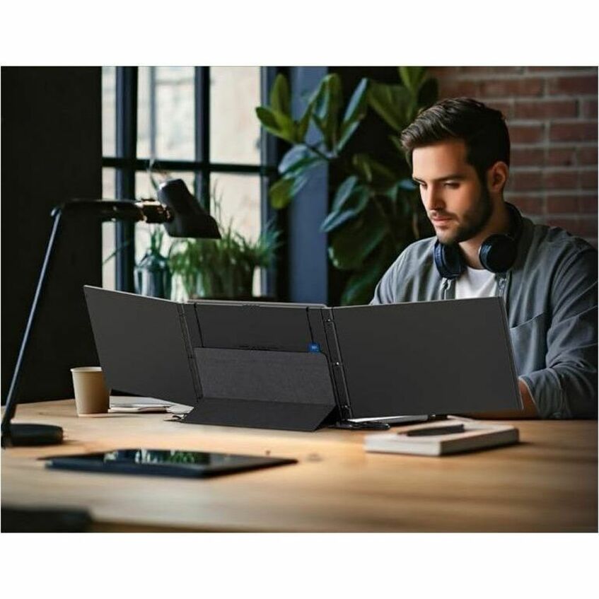 Life-Style Image for Mobile Pixels Trio 3.0 Pro 101-1004P06 14" Class LCD Monitor - 16:10