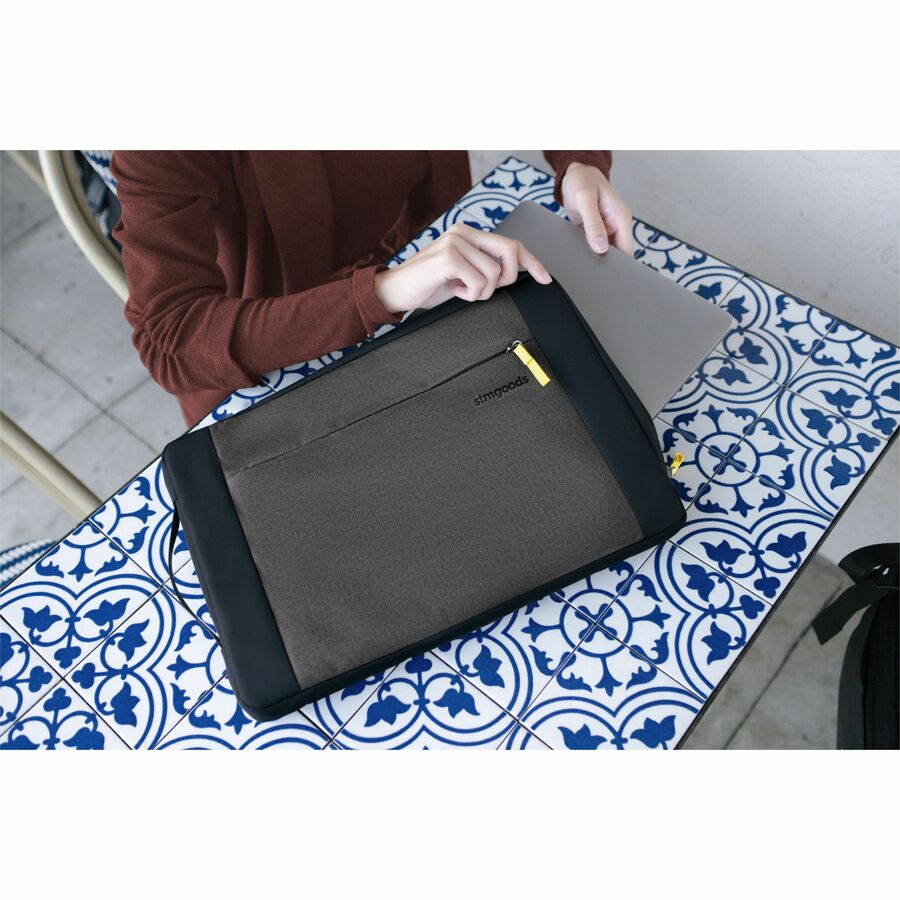 Alternate-Image4 Image for STM Goods Kin Carrying Case (Sleeve) for 13" to 14" Apple MacBook Pro - Aqua Blue
