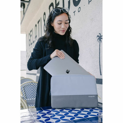 Alternate-Image3 Image for STM Goods Origin Carrying Case (Sleeve) for 13" to 14" Apple MacBook Pro - Glacier Blue