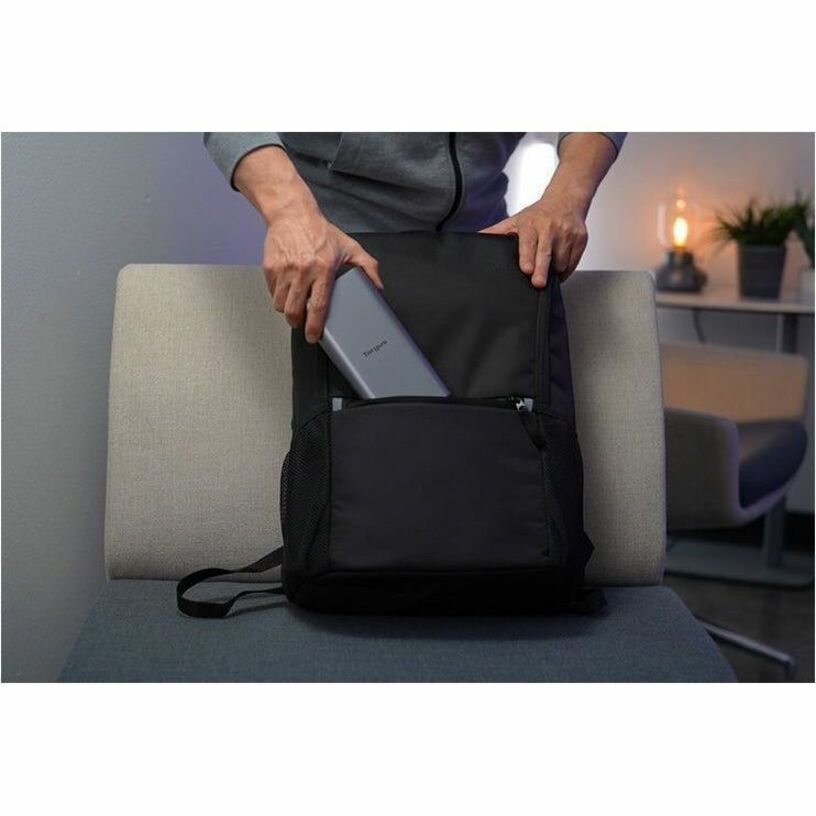 Alternate-Image8 Image for Targus&reg; 140W USB-C Portable Power Bank