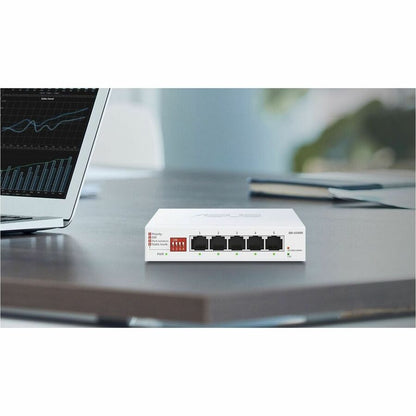 Alternate-Image5 Image for Asus QG-U1050 Ethernet Switch - TAA compliant
