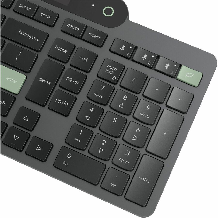 Alternate-Image3 Image for Lenovo Self-Charging Bluetooth Keyboard-US English