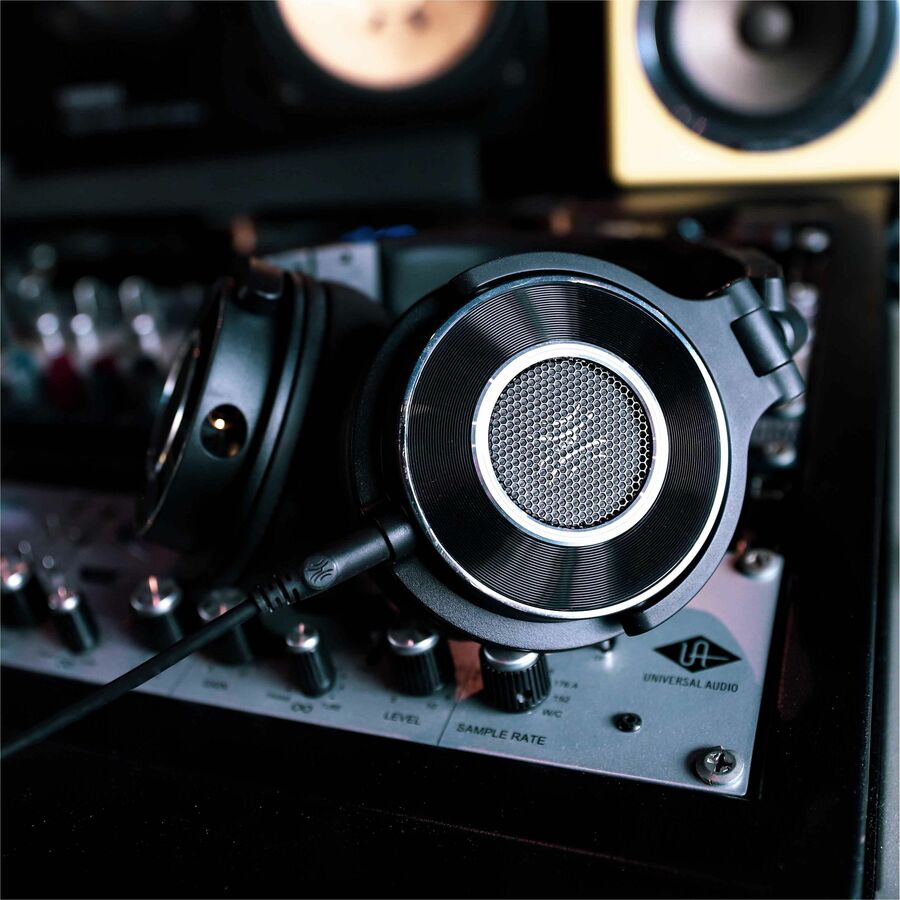 Alternate-Image2 Image for OneOdio Monitor 60 Professional Monitor Wired Headphones | Hi-Res Audio