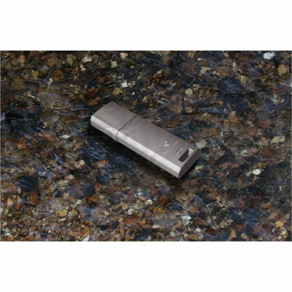 Alternate-Image1 Image for DataLocker DL GO 16GB (Usb 3.2 (gen 1) type a + Usb 3.0 + Usb 3.1) Flash Drive