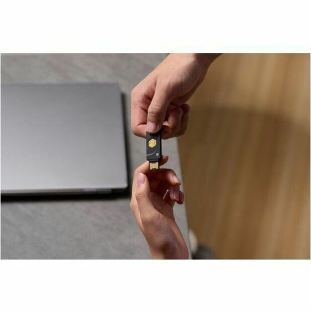 Alternate-Image10 Image for Kensington VeriMark NFC+ USB-A Security Key