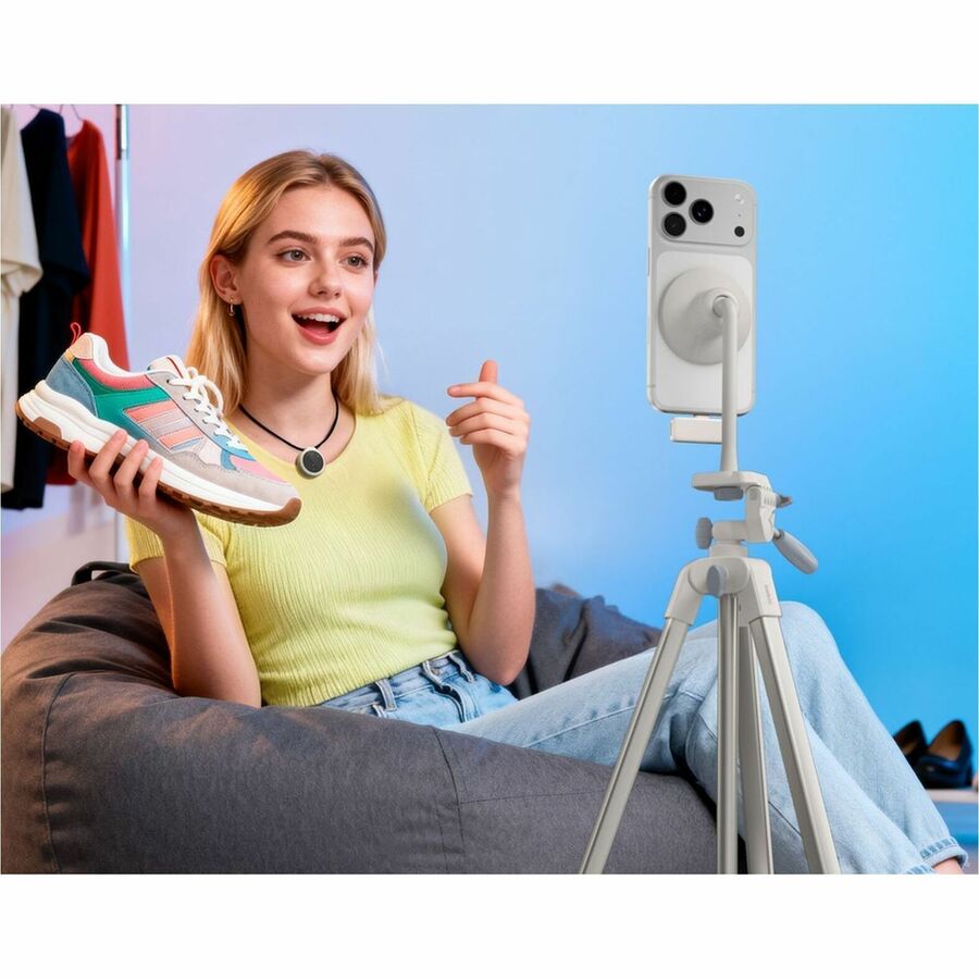 Life-Style Image for Belkin Creator Kit: Tripod, Magnetic Phone Mount & Wireless Mics