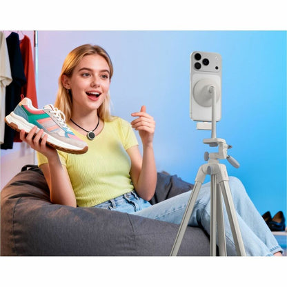 Life-Style Image for Belkin Creator Kit: Tripod, Magnetic Phone Mount & Wireless Mics