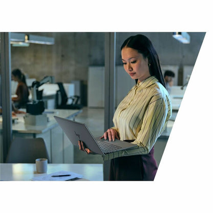 Alternate-Image2 Image for HP ZBook 8 G2i 16" Copilot+ PC Mobile Workstation - WUXGA - 60 Hz - Intel Core Ultra 7 Series 3 356H - 16 GB - 512 GB SSD - English Keyboard - Meteor Silver Aluminum