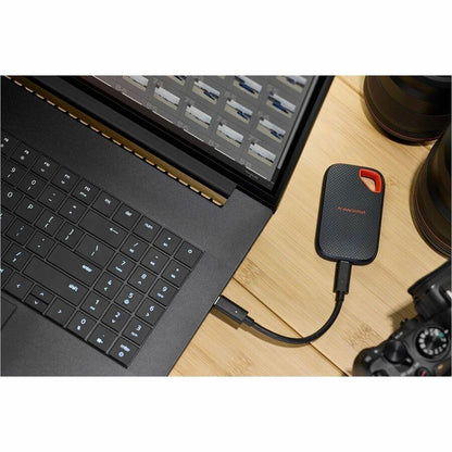 Alternate-Image1 Image for SanDisk Extreme Portable SDSSDE70-2T00-G25 2 TB Portable Solid State Drive - External - Black