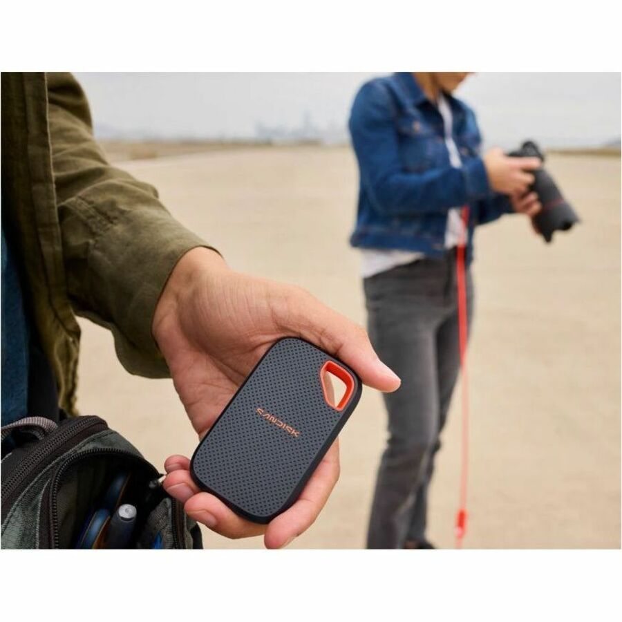 Alternate-Image2 Image for SanDisk Extreme Portable SDSSDE70-4T00-G25 4 TB Portable Solid State Drive - External