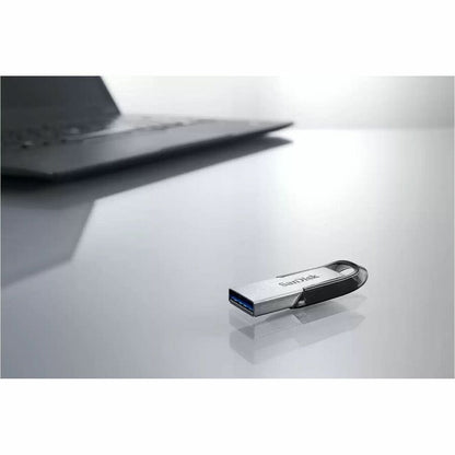 Alternate-Image2 Image for SanDisk Ultra Flair SDCZ73-1T00-G46 1TB Usb 3.0 type a Flash Drive