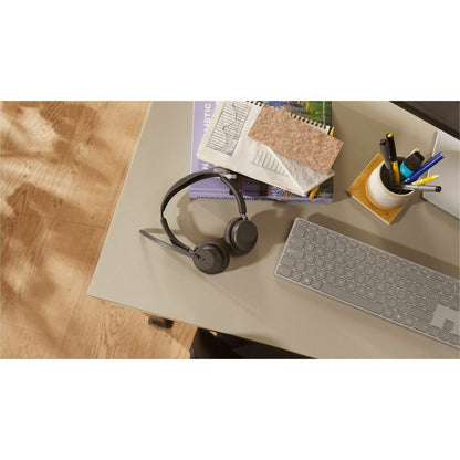 Life-Style Image for Jabra Evolve3 45 MS - USB-C with Dongle - Stereos