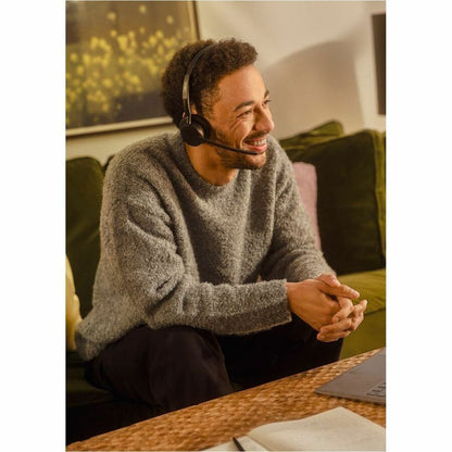 Life-Style Image for Jabra Evolve3 45 MS - USB-A with Dongle - Stereo
