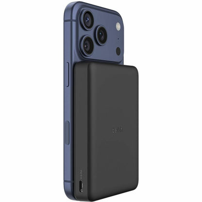Alternate-Image4 Image for Belkin BoostCharge Slim Magnetic Power Bank 10K